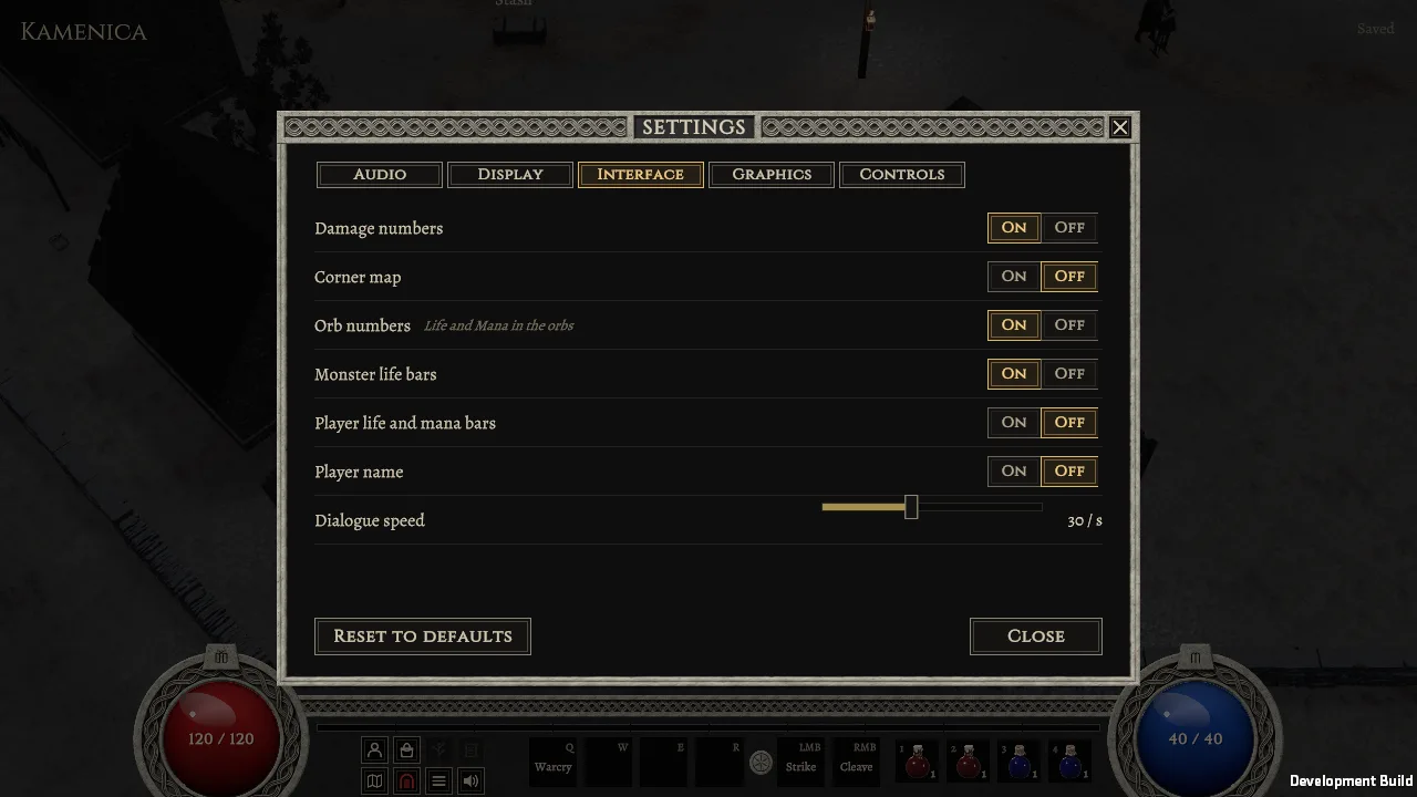 The settings window on its Interface tab, with switches for damage numbers, the corner map, orb numbers and life bars